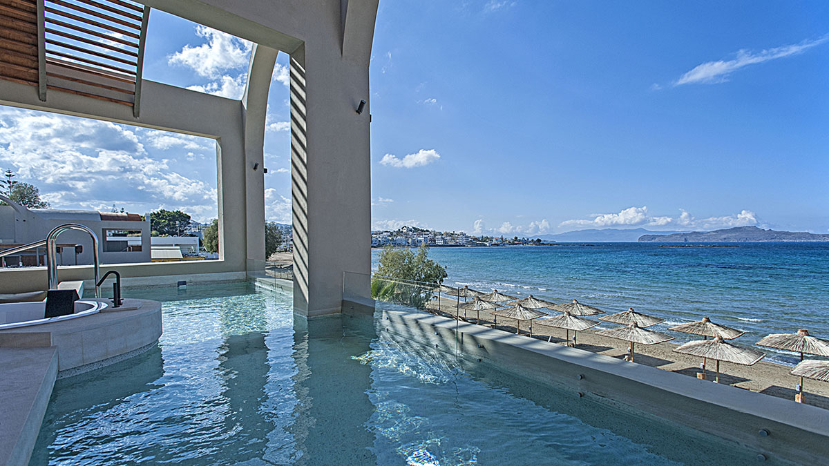 Ultimate Haven Sea Front with Private Pool